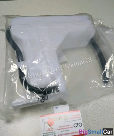 Бачок омывателя стёкол на Тойота