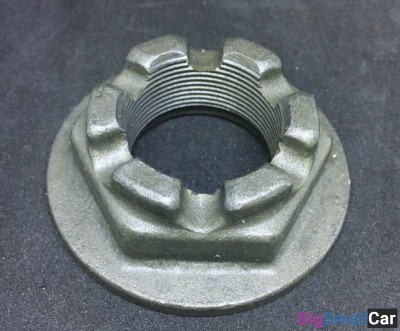 Гайка хвостовика редуктора Hyundai HD 533717B900 - купить Оренбурге