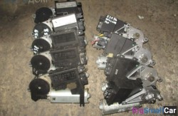 Моторчик люка (61 Общее э/оборудование автомобиля) 67618370810 - купить Оренбурге