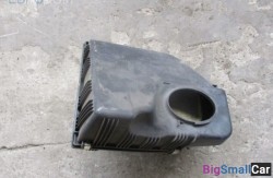 Корпус воздушного фильтра (13 Подготовка и регулир. рабочей смеси) 13717601871