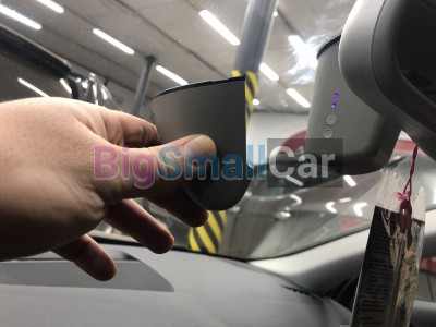 Установка видеорегистратора в штатном дизайне Renault Twingo - купить Оренбурге